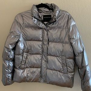 ✨Who What Wear Metallic Puffer✨